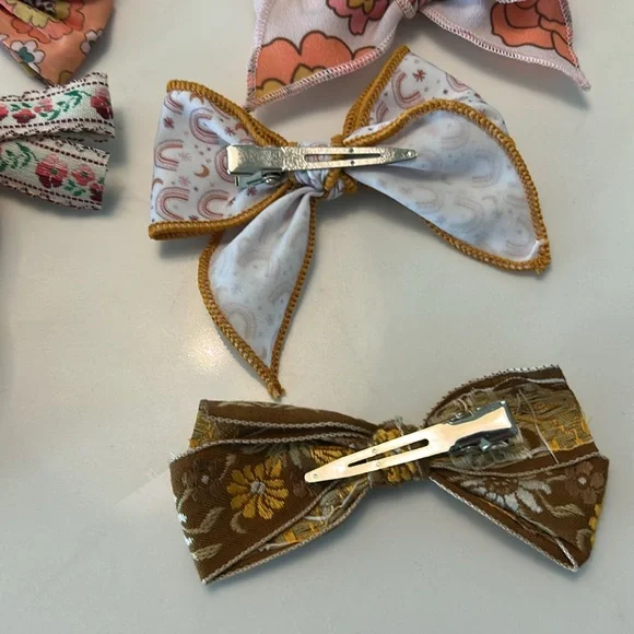 Bows - Picture 8 of 11